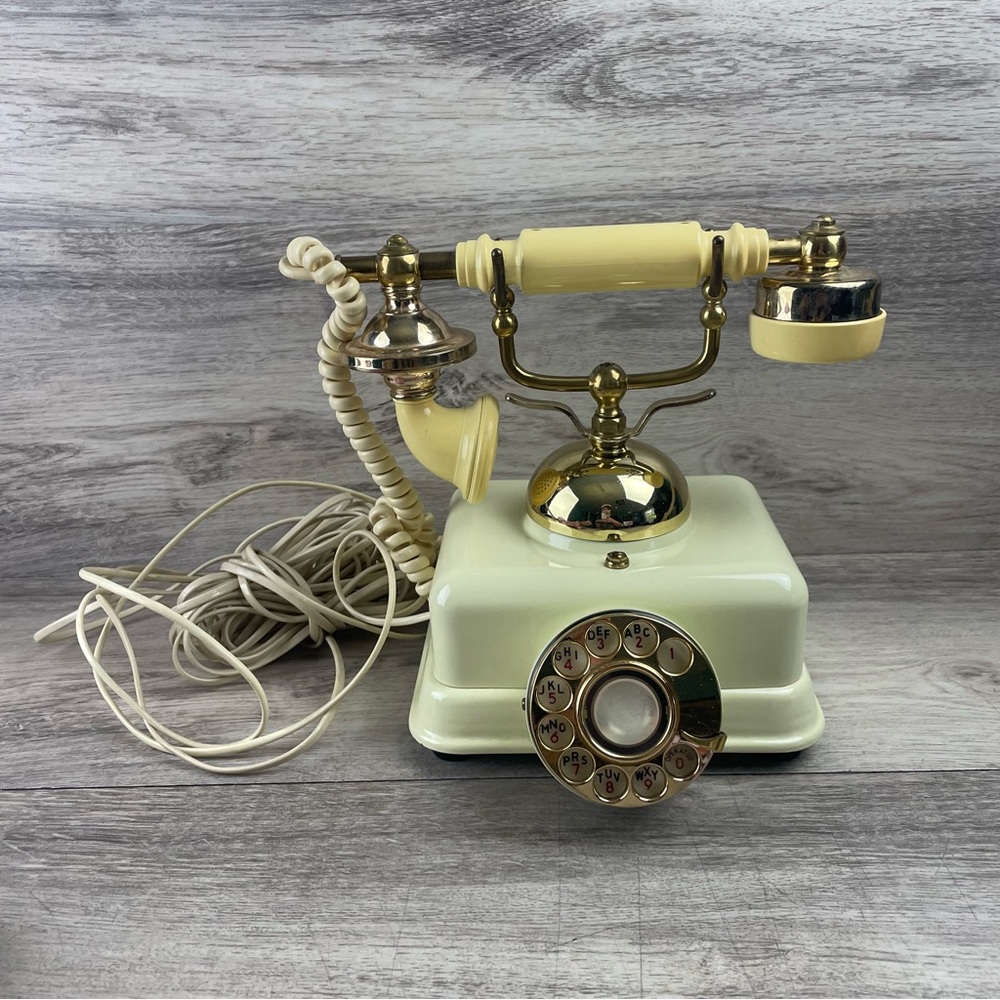 Vintage Rotary Cradle Dial Princess Telephone Made In Korea
